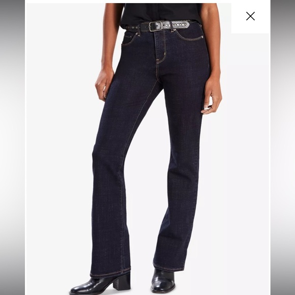 LEVI’S Classic Women’s Bootcut Jean in short Length - Picture 1 of 6